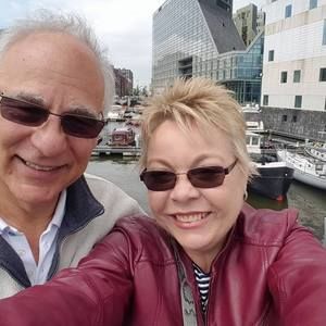 Meet your Posher, Debbie